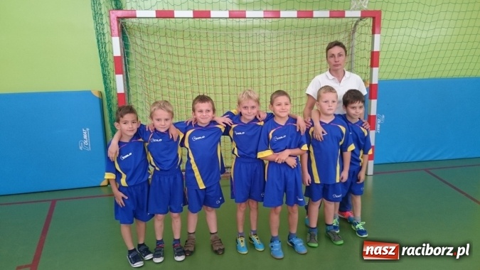 Zdjęcie w galerii na portalu naszraciborz.pl: W Pawłowie zagrali o puchar Tymbarku wiadomości z regionu