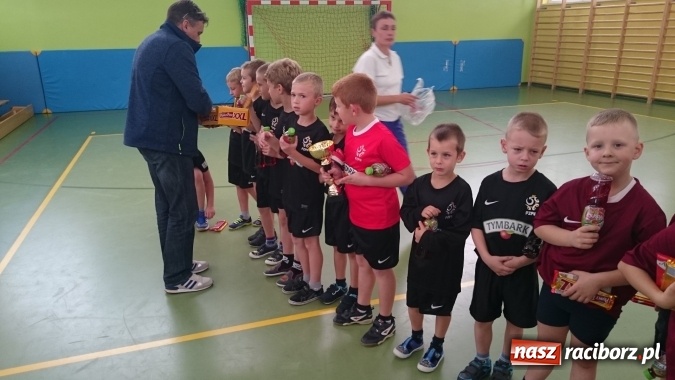 Zdjęcie w galerii na portalu naszraciborz.pl: W Pawłowie zagrali o puchar Tymbarku wiadomości z regionu