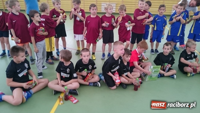 Zdjęcie w galerii na portalu naszraciborz.pl: W Pawłowie zagrali o puchar Tymbarku wiadomości z regionu