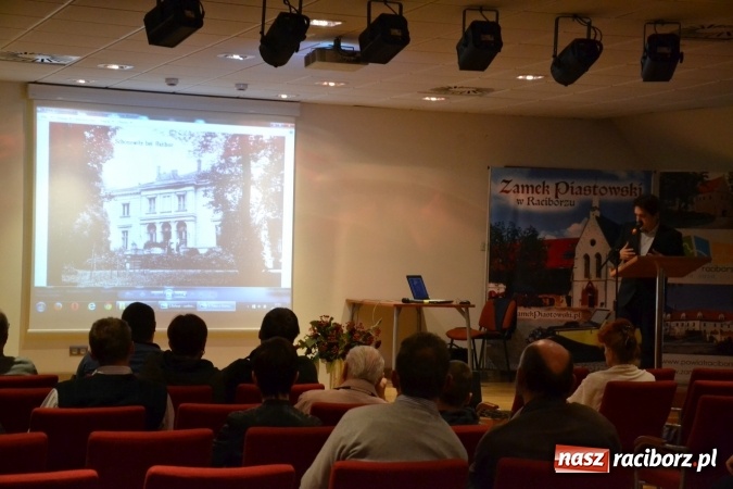Zdjęcie w galerii na portalu naszraciborz.pl: Zamki i pałace ziemi raciborskiej, czyli spotkanie z historią lokalną na zamku wiadomości z regionu