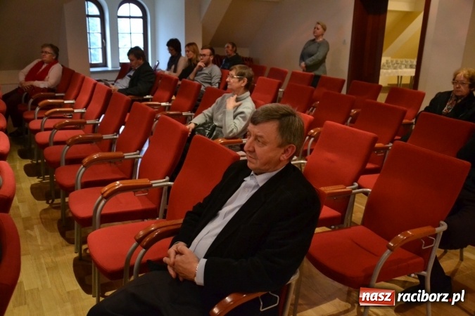 Zdjęcie w galerii na portalu naszraciborz.pl: Zamki i pałace ziemi raciborskiej, czyli spotkanie z historią lokalną na zamku wiadomości z regionu