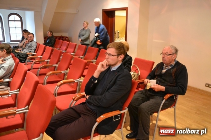 Zdjęcie w galerii na portalu naszraciborz.pl: Zamki i pałace ziemi raciborskiej, czyli spotkanie z historią lokalną na zamku wiadomości z regionu