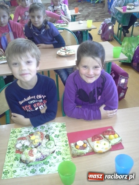 Zdjęcie w galerii na portalu naszraciborz.pl: Pracowity tydzień uczniów kuźniańskiej szkoły  wiadomości z regionu