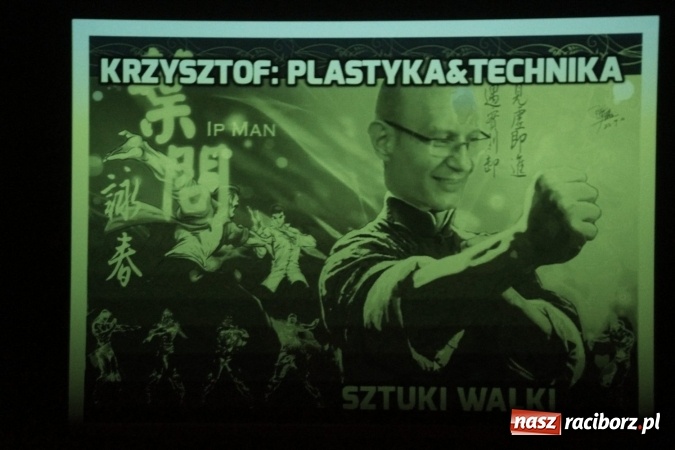 Zdjęcie w galerii na portalu naszraciborz.pl: Kwiaty, gratulacje i uśmiechy na Dniu Nauczyciela w Nędzy  wiadomości z regionu