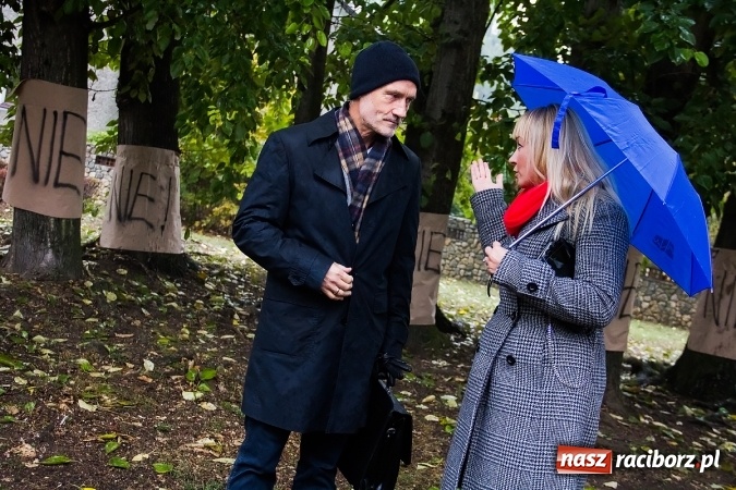 Zdjęcie w galerii na portalu naszraciborz.pl: NIE dla wycinki drzew przy Warszawskiej-Wczasowej wiadomości z regionu