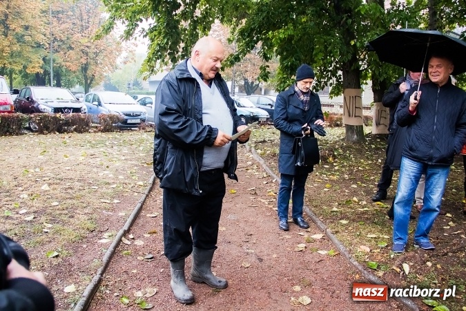 Zdjęcie w galerii na portalu naszraciborz.pl: NIE dla wycinki drzew przy Warszawskiej-Wczasowej wiadomości z regionu