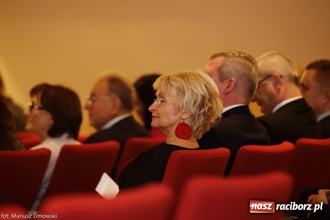 Zdjęcie w galerii na portalu naszraciborz.pl: Powiatowa oświata świętowała na zamku wiadomości z regionu