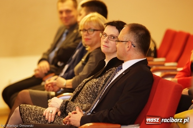 Zdjęcie w galerii na portalu naszraciborz.pl: Powiatowa oświata świętowała na zamku wiadomości z regionu