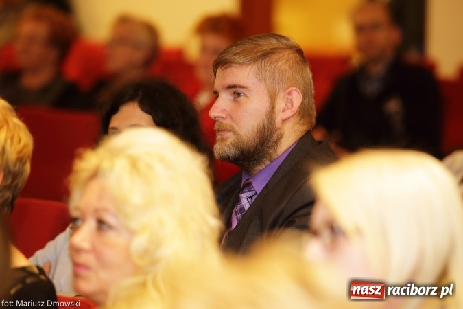 Zdjęcie w galerii na portalu naszraciborz.pl: Powiatowa oświata świętowała na zamku wiadomości z regionu