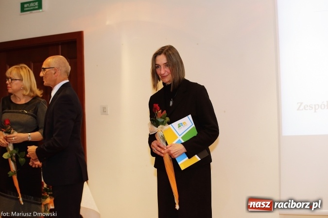 Zdjęcie w galerii na portalu naszraciborz.pl: Powiatowa oświata świętowała na zamku wiadomości z regionu