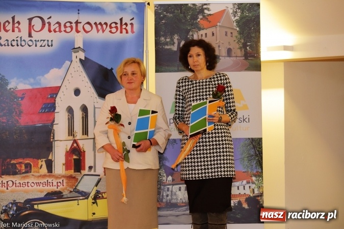 Zdjęcie w galerii na portalu naszraciborz.pl: Powiatowa oświata świętowała na zamku wiadomości z regionu