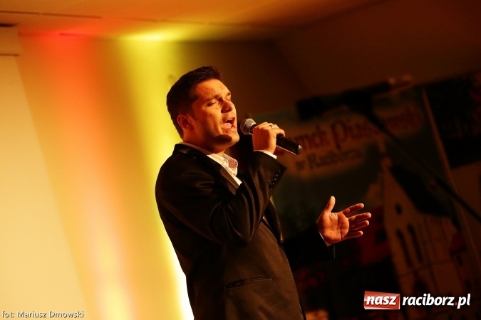 Zdjęcie w galerii na portalu naszraciborz.pl: Powiatowa oświata świętowała na zamku wiadomości z regionu