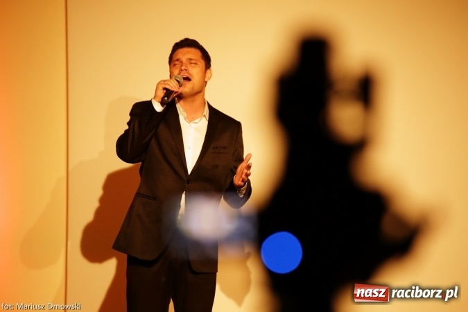 Zdjęcie w galerii na portalu naszraciborz.pl: Powiatowa oświata świętowała na zamku wiadomości z regionu