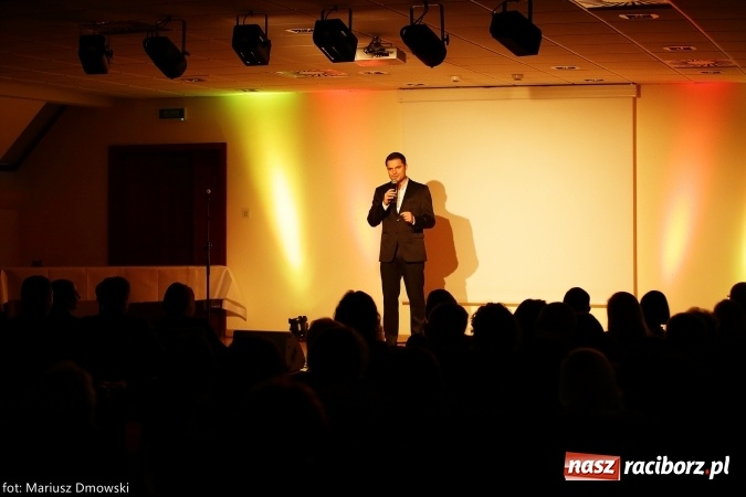 Zdjęcie w galerii na portalu naszraciborz.pl: Powiatowa oświata świętowała na zamku wiadomości z regionu