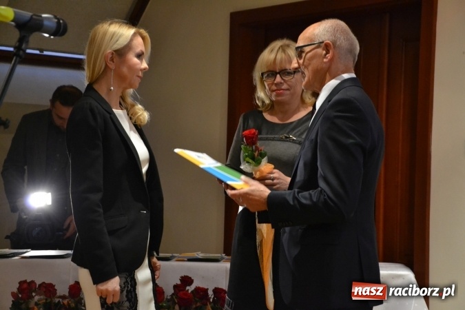 Zdjęcie w galerii na portalu naszraciborz.pl: Powiatowa oświata świętowała na zamku wiadomości z regionu