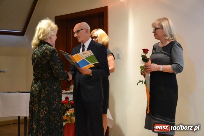 Zdjęcie w galerii na portalu naszraciborz.pl: Powiatowa oświata świętowała na zamku wiadomości z regionu