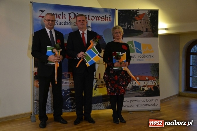 Zdjęcie w galerii na portalu naszraciborz.pl: Powiatowa oświata świętowała na zamku wiadomości z regionu