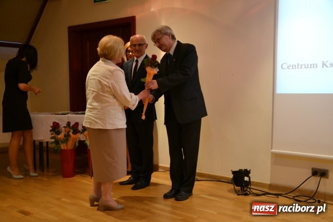 Zdjęcie w galerii na portalu naszraciborz.pl: Powiatowa oświata świętowała na zamku wiadomości z regionu