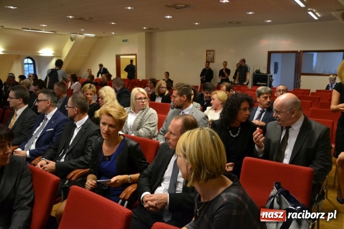 Zdjęcie w galerii na portalu naszraciborz.pl: Powiatowa oświata świętowała na zamku wiadomości z regionu