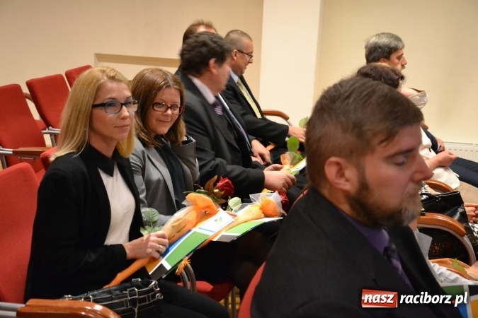 Zdjęcie w galerii na portalu naszraciborz.pl: Powiatowa oświata świętowała na zamku wiadomości z regionu