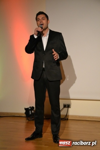 Zdjęcie w galerii na portalu naszraciborz.pl: Powiatowa oświata świętowała na zamku wiadomości z regionu