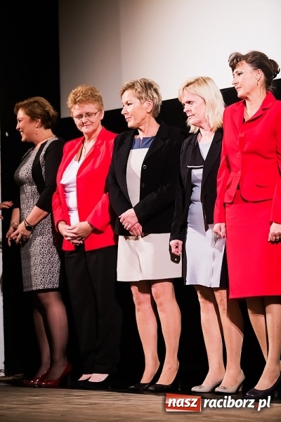 Zdjęcie w galerii na portalu naszraciborz.pl: Miejskie obchody Dnia Edukacji Narodowej w Strzesze. Wręczono nagrody prezydenta wiadomości z regionu