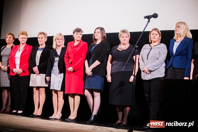 Zdjęcie w galerii na portalu naszraciborz.pl: Miejskie obchody Dnia Edukacji Narodowej w Strzesze. Wręczono nagrody prezydenta wiadomości z regionu