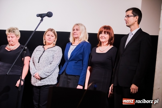 Zdjęcie w galerii na portalu naszraciborz.pl: Miejskie obchody Dnia Edukacji Narodowej w Strzesze. Wręczono nagrody prezydenta wiadomości z regionu