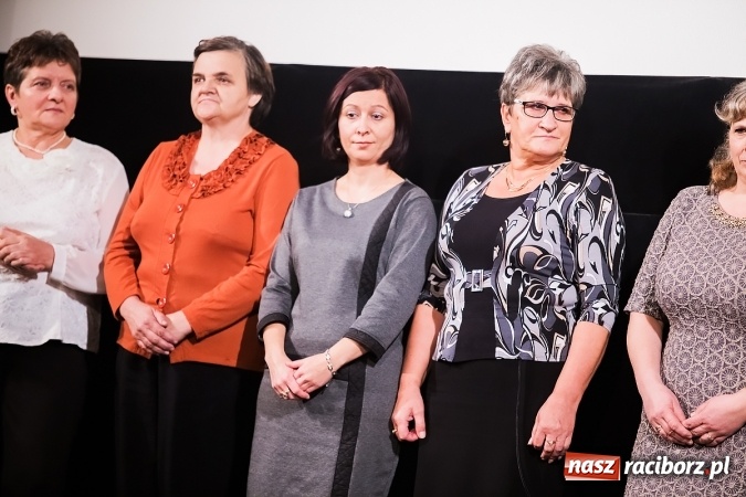 Zdjęcie w galerii na portalu naszraciborz.pl: Miejskie obchody Dnia Edukacji Narodowej w Strzesze. Wręczono nagrody prezydenta wiadomości z regionu