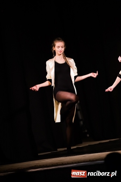 Zdjęcie w galerii na portalu naszraciborz.pl: Miejskie obchody Dnia Edukacji Narodowej w Strzesze. Wręczono nagrody prezydenta wiadomości z regionu