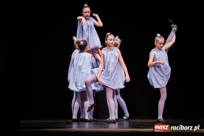 Zdjęcie w galerii na portalu naszraciborz.pl: Miejskie obchody Dnia Edukacji Narodowej w Strzesze. Wręczono nagrody prezydenta wiadomości z regionu