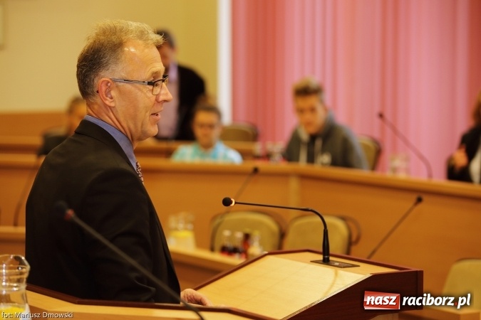 Zdjęcie w galerii na portalu naszraciborz.pl: Obradowała nowa Młodzieżowa Rada Miasta wiadomości z regionu