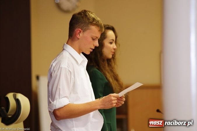 Zdjęcie w galerii na portalu naszraciborz.pl: Obradowała nowa Młodzieżowa Rada Miasta wiadomości z regionu