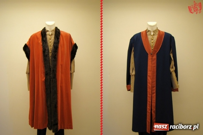 Zdjęcie w galerii na portalu naszraciborz.pl: Falbanka i szabelka - premiera spektaklu w nowej obsadzie już 23 października na Zamku Piastowskim w Raciborzu wiadomości z regionu