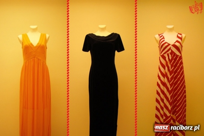 Zdjęcie w galerii na portalu naszraciborz.pl: Falbanka i szabelka - premiera spektaklu w nowej obsadzie już 23 października na Zamku Piastowskim w Raciborzu wiadomości z regionu