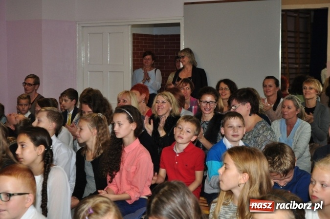 Zdjęcie w galerii na portalu naszraciborz.pl: Dzień Edukacji Narodowej w SP 18 – święto nie tylko nauczycieli wiadomości z regionu