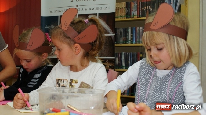 Zdjęcie w galerii na portalu naszraciborz.pl: Sto lat dla Kubusia Puchatka w bibliotece! wiadomości z regionu