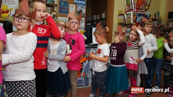 Zdjęcie w galerii na portalu naszraciborz.pl: Sto lat dla Kubusia Puchatka w bibliotece! wiadomości z regionu