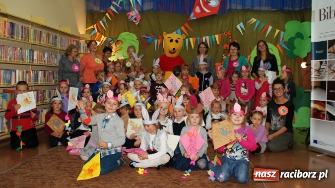 Zdjęcie w galerii na portalu naszraciborz.pl: Sto lat dla Kubusia Puchatka w bibliotece! wiadomości z regionu