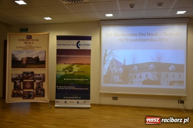 Zdjęcie w galerii na portalu naszraciborz.pl: VIII Raciborskie Dni Nauki i Techniki - dziś na zamku, jutro w Arenie Rafako  wiadomości z regionu