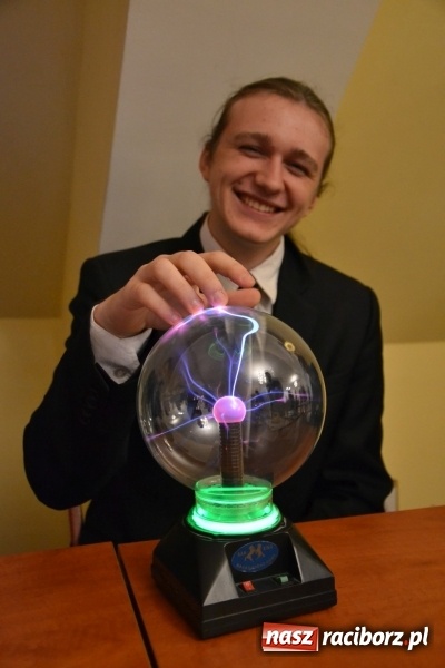 Zdjęcie w galerii na portalu naszraciborz.pl: VIII Raciborskie Dni Nauki i Techniki - dziś na zamku, jutro w Arenie Rafako  wiadomości z regionu