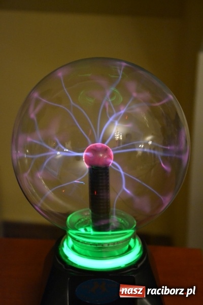 Zdjęcie w galerii na portalu naszraciborz.pl: VIII Raciborskie Dni Nauki i Techniki - dziś na zamku, jutro w Arenie Rafako  wiadomości z regionu