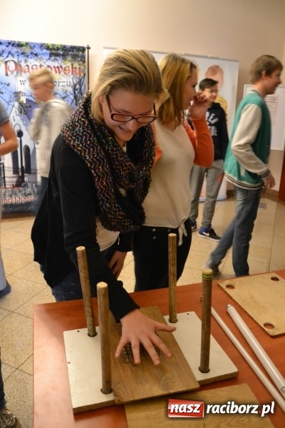 Zdjęcie w galerii na portalu naszraciborz.pl: VIII Raciborskie Dni Nauki i Techniki - dziś na zamku, jutro w Arenie Rafako  wiadomości z regionu