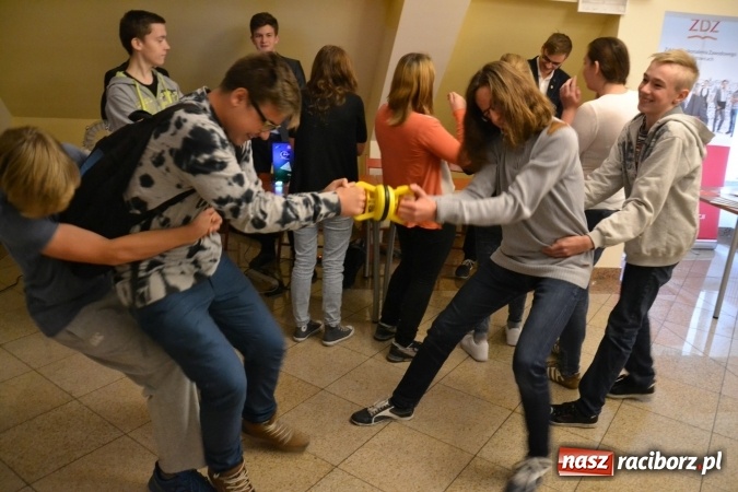 Zdjęcie w galerii na portalu naszraciborz.pl: VIII Raciborskie Dni Nauki i Techniki - dziś na zamku, jutro w Arenie Rafako  wiadomości z regionu