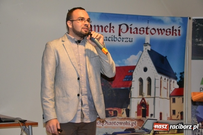 Zdjęcie w galerii na portalu naszraciborz.pl: VIII Raciborskie Dni Nauki i Techniki - dziś na zamku, jutro w Arenie Rafako  wiadomości z regionu