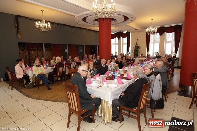 Zdjęcie w galerii na portalu naszraciborz.pl: Związkowcy z ZNP świętowali w Raciborskiej wiadomości z regionu