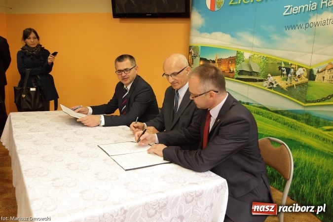 Zdjęcie w galerii na portalu naszraciborz.pl: Porozumienie i Perspektywy - piątek w Arenie Rafako wiadomości z regionu