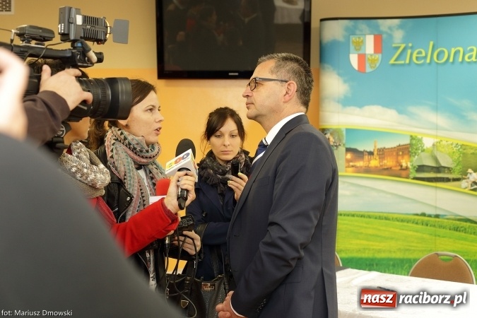 Zdjęcie w galerii na portalu naszraciborz.pl: Porozumienie i Perspektywy - piątek w Arenie Rafako wiadomości z regionu