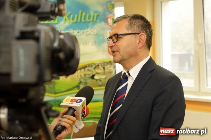 Zdjęcie w galerii na portalu naszraciborz.pl: Porozumienie i Perspektywy - piątek w Arenie Rafako wiadomości z regionu