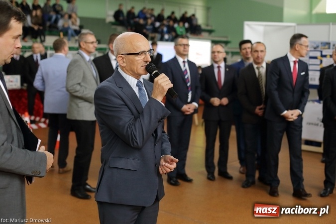 Zdjęcie w galerii na portalu naszraciborz.pl: Porozumienie i Perspektywy - piątek w Arenie Rafako wiadomości z regionu